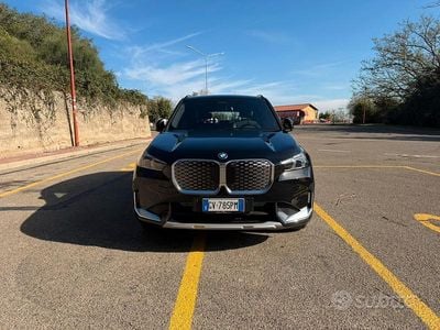 BMW iX1