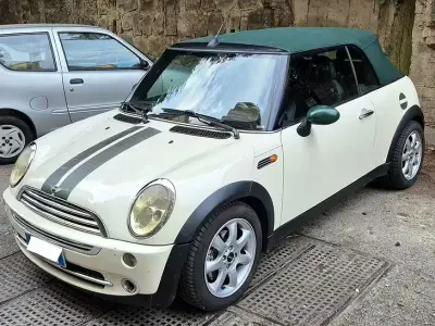 Usata Mini Cooper Cabriolet 116 CV (85 kW) 2006 Bianco Cabrio