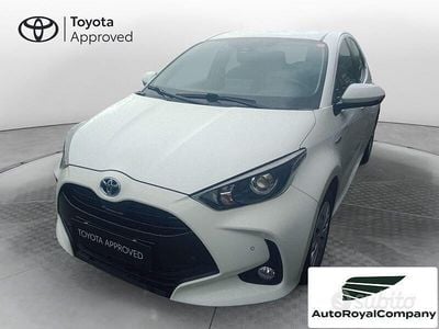 Usata Toyota Yaris Hybrid Active 116 CV (85 kW) 2021 Altro Berlina