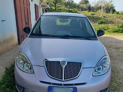 Usata Lancia Ypsilon 69 CV (50 kW) 2011 Utilitaria
