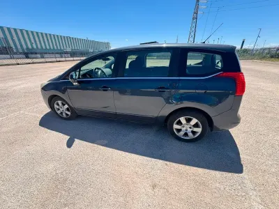 Usado Peugeot 5008