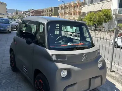 Nouvelle Citroën AMI 2025 Gris Citadine