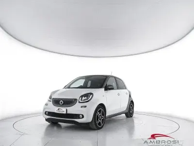 Usata Smart ForFour Prime 90 CV (66 kW) 2016 Bianco Utilitaria