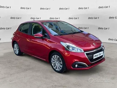 Usata Peugeot 208 Active 83 CV (61 kW) 2018 Rosso Utilitaria