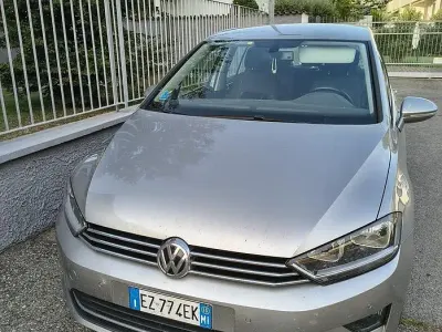 Usata VW Golf Sportsvan 125 CV (91 kW) 2015 Grigio Monovolume