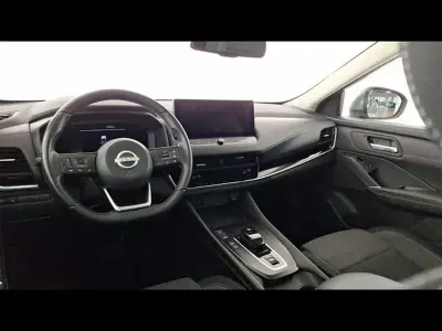 Usata Nissan Qashqai N-Connecta 190 CV (139 kW) 2023 Grigio chiaro SUV