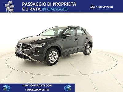 Usata VW T-Roc Life 150 CV (110 kW) 2023 Deep black perlato SUV