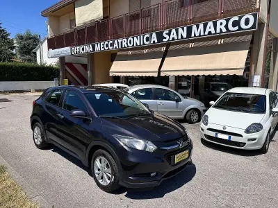 Usata Honda HR-V 131 CV (96 kW) 2017 Bluazzurro SUV