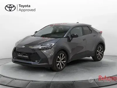 Usata Toyota C-HR Trend 140 CV (102 kW) 2024 Grigio SUV