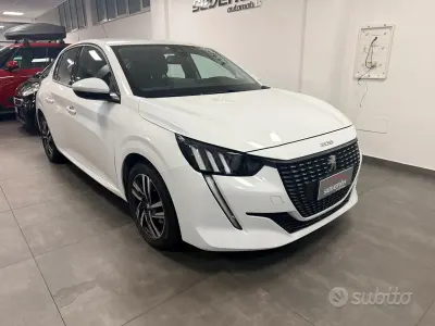 Usata Peugeot 208 Allure 102 CV (75 kW) 2020 Bianco Utilitaria