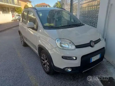 Usado Fiat Panda 4x4 85 CV (62 kW) 2016 Utilitario