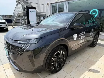 Nuova Peugeot 3008 Allure 195 CV (143 kW) 2025 Grigio SUV