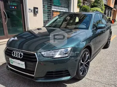 Usata Audi A4 122 CV (89 kW) 2019 Verde Station wagon