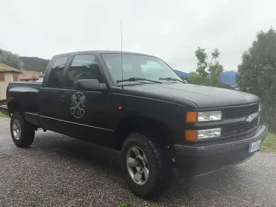 Usata Chevrolet Silverado Sport 230 CV (169 kW) 1996 Nero SUV