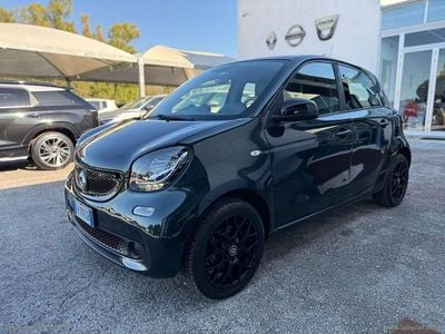 Begagnad Smart ForFour Passion 71 HK (52 kW) 2018 Grön Halvkombi