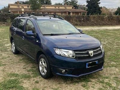 Blu/azzurro Usata 2016 Dacia Logan Lauréate Station wagon | 5000 €