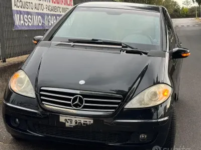 Usata Mercedes A180 Elegance 82 CV (60 kW) 2008 Nero Berlina
