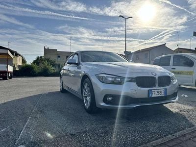 Usata BMW 318 Advantage 150 CV (110 kW) 2016 Grigio Station wagon