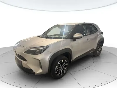 Usata Toyota Yaris Cross Trend 116 CV (85 kW) 2023 Silver met SUV