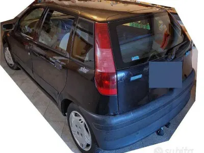 Usata Fiat Punto Star 60 CV (44 kW) 1999 Nero Berlina