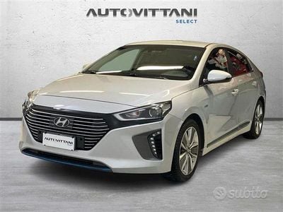Grigio chiaro Usata 2017 Hyundai Ioniq Style Utilitaria | 11.750 € (Buon prezzo)