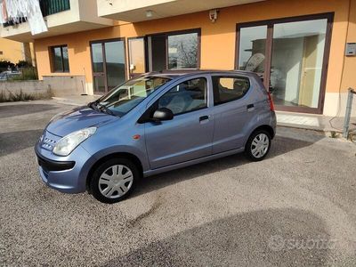 Usata Nissan Pixo 68 CV (50 kW) 2009 Blu Utilitaria