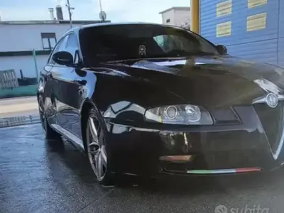 Begagnad Alfa Romeo GT 150 HK (110 kW) 2008 Svart Sportkupé