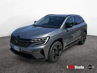 Usata Renault Clio Techno 200 CV (147 kW) 2023 Grigio Utilitaria