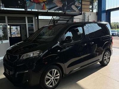 Begagnad Peugeot Expert 144 HK (105 kW) 2021 Svart Van