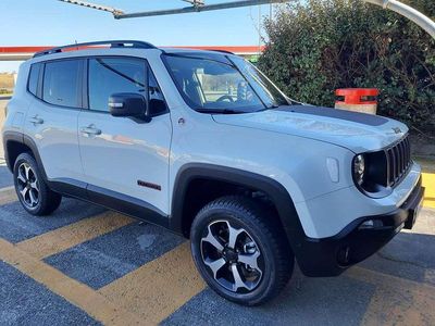 Usata Jeep Renegade Trailhawk 170 CV (125 kW) 2018 Bianco SUV