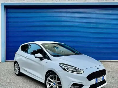 Gebraucht Ford Fiesta ST-Line 140 PS (102 kW) 2018 Weiß Kleinwagen