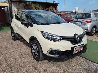 Usata Renault Captur Business 90 CV (66 kW) 2019 Beige SUV