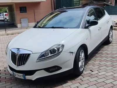 Usata Lancia Delta 120 CV (88 kW) 2009 Bianco Utilitaria