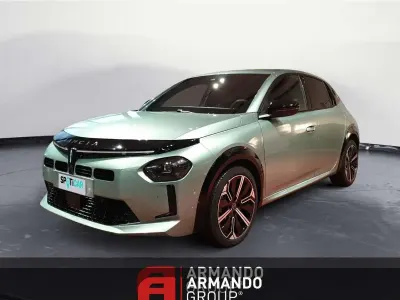 Usata Lancia Ypsilon 101 CV (74 kW) 2025 Verde Utilitaria