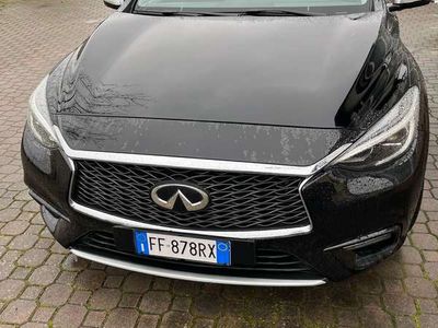 Infiniti Q30