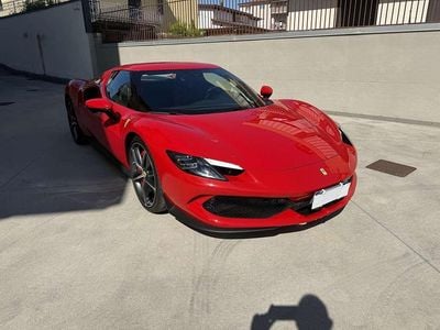 Usata Ferrari 296 829 CV (609 kW) 2023 Rosso