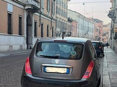 Usata Lancia Ypsilon 80 CV (58 kW) 2006 Grigio Utilitaria