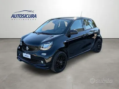 Usata Smart ForFour Superpassion 71 CV (52 kW) 2019 Nero Utilitaria