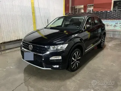 Usata VW T-Roc 116 CV (85 kW) 2019 SUV