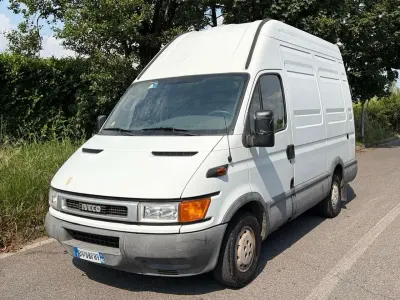 Usata Iveco Daily 116 CV (85 kW) 2003 Bianco Furgone