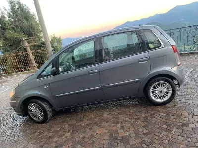 Usata Lancia Musa 90 CV (66 kW) 2008 Monovolume