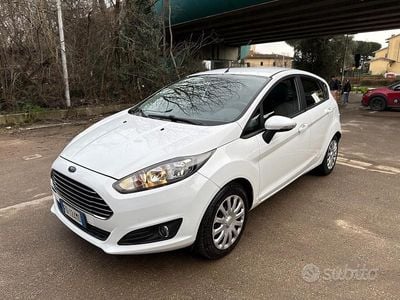 Usata Ford Fiesta Business Edition 75 CV (55 kW) 2016 Bianco Berlina