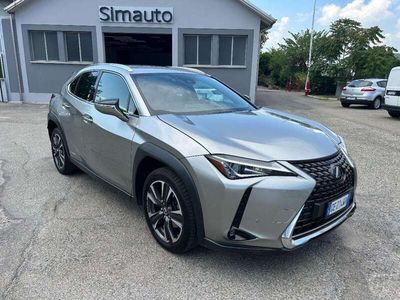 Lexus UX 250h