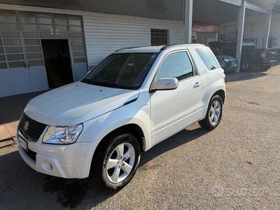 Bianco Usata 2009 Suzuki Grand Vitara SUV | 8900 € (Ottimo prezzo)