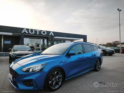 Usata Ford Focus ST-Line 120 CV (88 kW) 2018 Blu/azzurro Station wagon