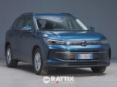 Usata VW Tiguan R-line Plus 150 CV (110 kW) 2025 Nightshade blue SUV