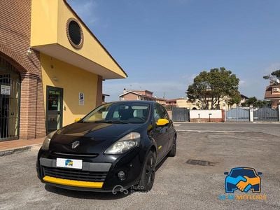 Usata Renault Clio IV Dynamique 75 CV (55 kW) 2012 Nero Berlina