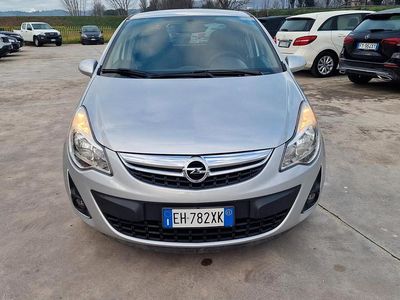 Usata Opel Corsa 95 CV (69 kW) 2011 Grigio Utilitaria