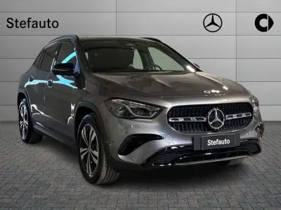Nuova Mercedes GLA200 Progressive 150 CV (110 kW) 2026 Grigio montagna SUV