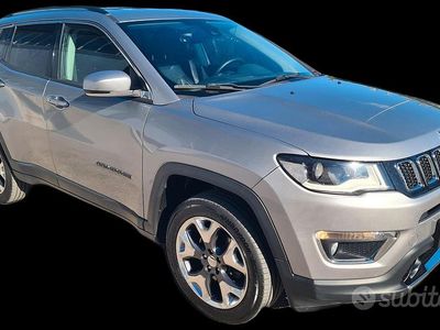 Usata Jeep Compass 140 CV (102 kW) 2018 Grigio SUV